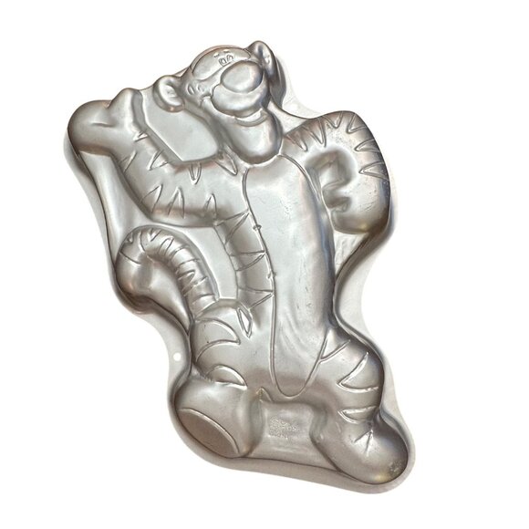 Wilton Cake Pan Disney Tigger Tiger 2105-3001 Vtg 1998 Winnie The Pooh - Picture 1 of 8